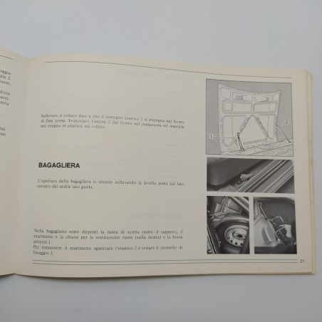 Libretto uso manutenzione Alfasud e Alfasud 5m. Ingiallimenti diffusi