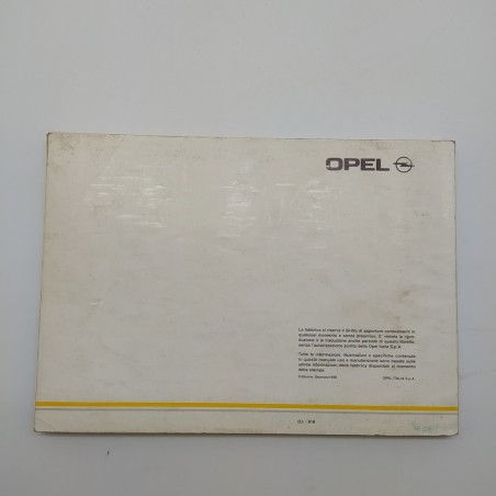 Libretto uso manutenzione Opel Astra 1998. Machcie e ingiallimenti
