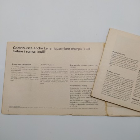 Libretto uso manutenzione Opel Corsa 1986. Copertina con pieghe e strappi