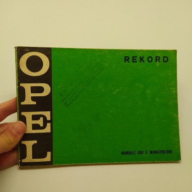 Libretto uso manutenzione Opel Rekord. Sbiaditure 1972. Condizioni mediocri