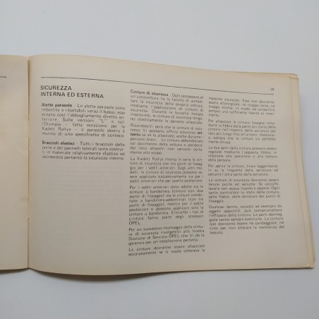 Opel libretto uso manutenzione Kadett e Olympia 1969. Macchie diffuse