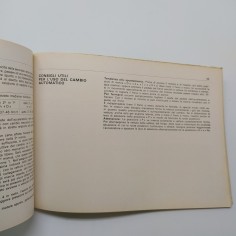 Libretto uso manutenzione Opel vettura Rekord diesel 1973. Ingiallimenti 2