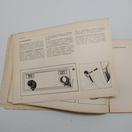 Libretto uso manutenzione Rekord 1976 copertina con sbucciaura. Pagine staccate.