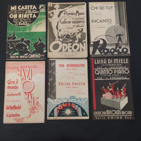Lotto di 10 libretti con spartiti di musica leggera anni '30/'40. Ingiallimenti