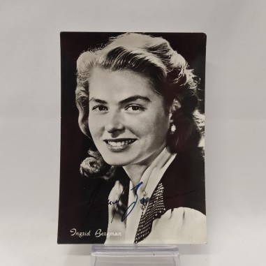 Cartolina con foto autografa di Ingrid Bergman. Buono