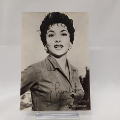 Cartolina Gina Lollobrigida con autografo. Ottima