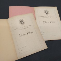 Lotto di 2 libretti Aeronautica Allievo pilota Teoria e Pratica. Buono 2