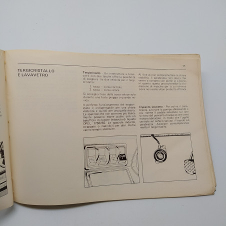 Opel Kadett Libretto uso manutenzione 1970. Rilegatura parzialmente scollata.