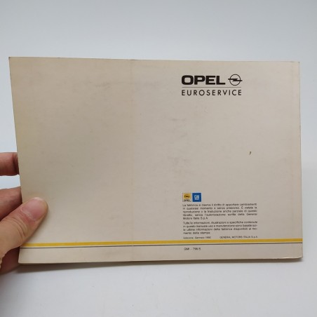 Opel Omega Libretto uso, manutenzione e sicurezza 1990. Macchie e ingiallimenti