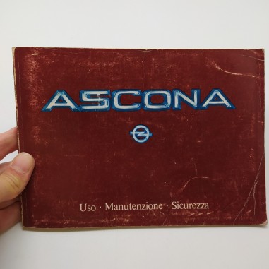 Ascona Libretto uso manutenzione Opel 1984. Macchie e polvere