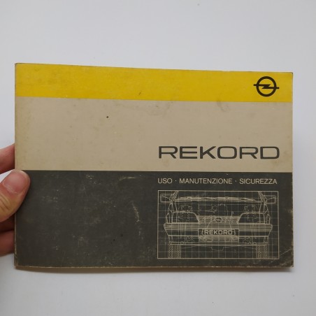 Rekord Libretto uso manutenzione Opel 1985. Macchie vistose