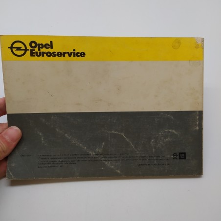 Rekord Libretto uso manutenzione Opel 1985. Macchie vistose