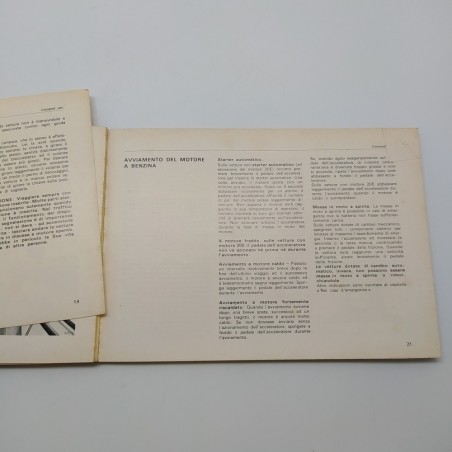 Auto Opel Istruzioni per esercizio e sicurezza 1977. Timbro interno. Macchie