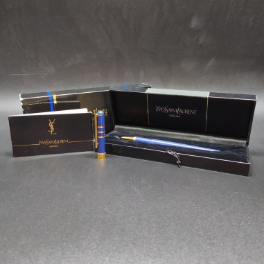 Penna biro Yves Saint Laurent blu in cofanetto originale, usata. Buono