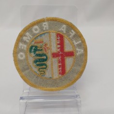 Toppa ricamata Alfa Romeo, diam. 7,5 cm. Ottimo 2