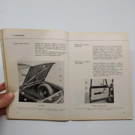 Libretto uso manutenzione Lancia vettura Flavia 2000, 1971. Impolverato