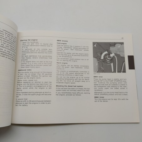 Libretto uso manutenzione BMW Owner's handbook 1990 in inglese. Buono