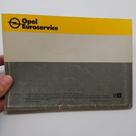 Corsa Libretto uso manutenzione sicurezza Opel 1986. Ingiallimenti