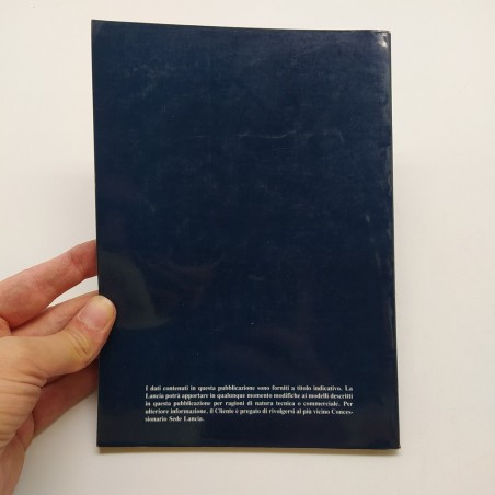 Lancia Prisma Libretto uso e manutenzione 1985. Polvere e ingiallimenti