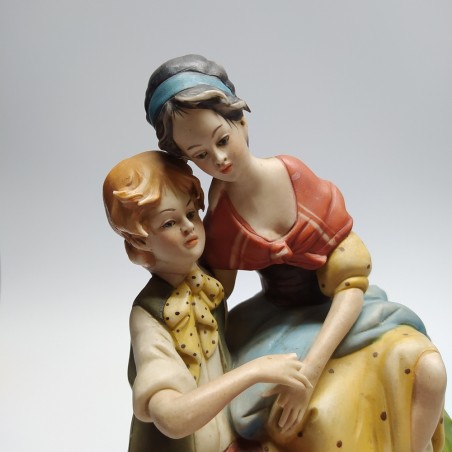 Coppia di ceramiche Capodimonte periodo anni 60/70 fanciulli e Madonna