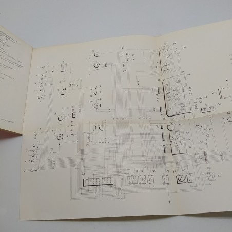Alfa Romeo Manuale uso e manutenzione Alfasud Sprint 1976. Pagine ingiallite.