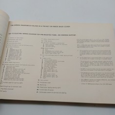 IVECO Manuale uso e manutenzione multilingue mod. 40, 1985. Impolverato 2