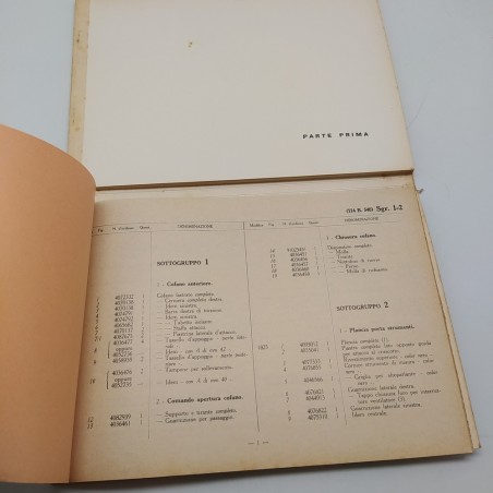 Catalogo parti di ricambio Fiat 2300, 2° ed. 1963. Macchie e ingiallimenti