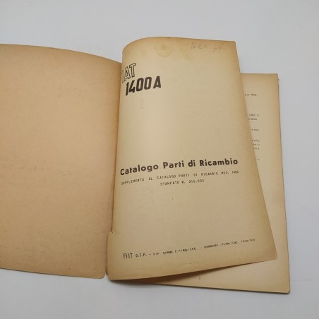 Catalogo parti di ricambio Fiat modello 1400A. Pagine ingirlliate e strappi