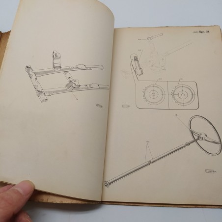 Catalogo parti di ricambio Fiat 1100 mod.1958, supplemento Millecento. Macchie