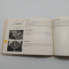 Manuale uso e manutenzione Iveco 1984. Macchie e polvere. 2