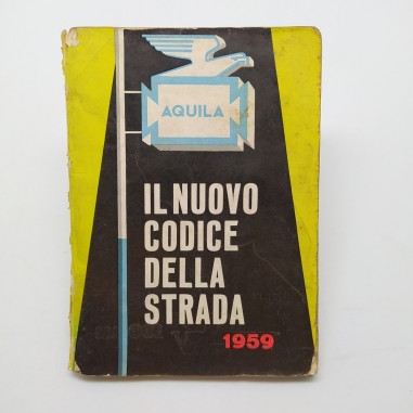 Il nuovo codice della strada 1959, Aquila. Macchie e scollature