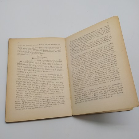 Il nuovo codice della strada 1959, Aquila. Macchie e scollature