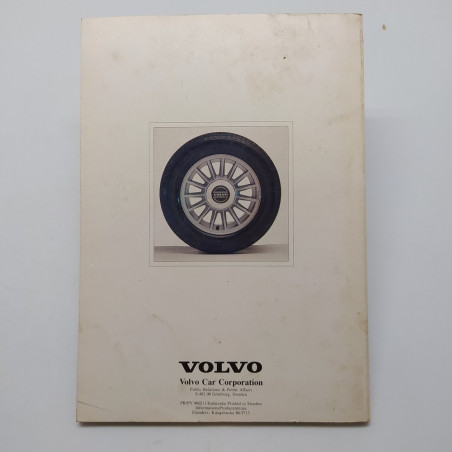 Libretto Volvo 1927-1986. Polvere e macchie