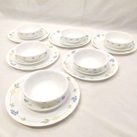 Servizio piatti Corelle 6 coperti 18 pezzi Secret Garden nuovo