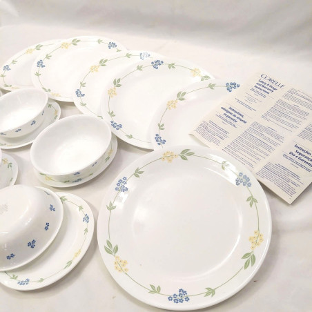 Servizio piatti Corelle 6 coperti 18 pezzi Secret Garden nuovo