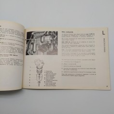 Alfa Romeo Manuale uso e manutenzione F20 Saviem. Ingiallimenti e polvere 2