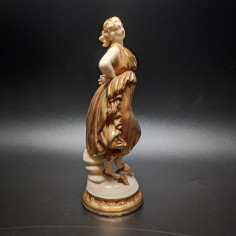 Ceramica Capodimonte su stampo Ginori finitura in oro figura classica h. 19 cm 2