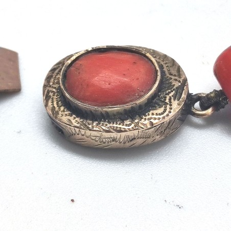 Collana anni 60 in barilotti di corallo rosa lunghezza estesa 61,5 cm
