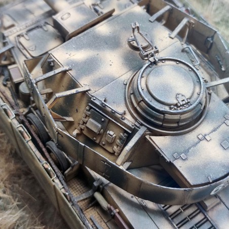 Diorama WWII carro Panzer II in supporto fanteria KURSK anno 1943 sc. 1/35