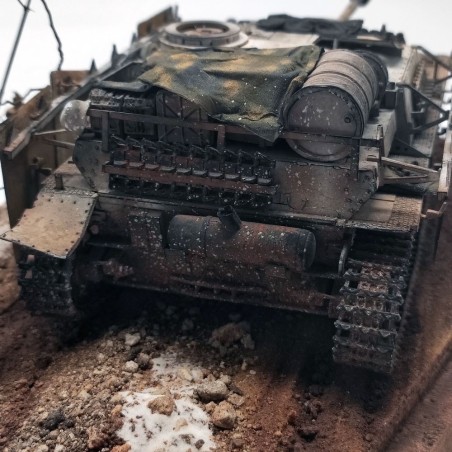 Diorama WWII carro StuG III Cannoni d'Assalto Ardenne 1945 sc. 1/35