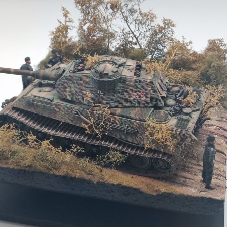 Diorama WWII King Tiger torretta Porsche Attcco dal cielo Normandia 1944 sc 1/35