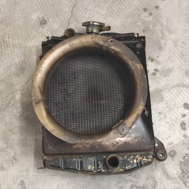 Radiatore motore per Fiat 850 Sport Coupè 65/68 completo usato marca Ipra