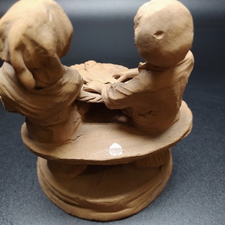 Statuina in terracotta G. Vaccaro anni 20 pescatore con donna