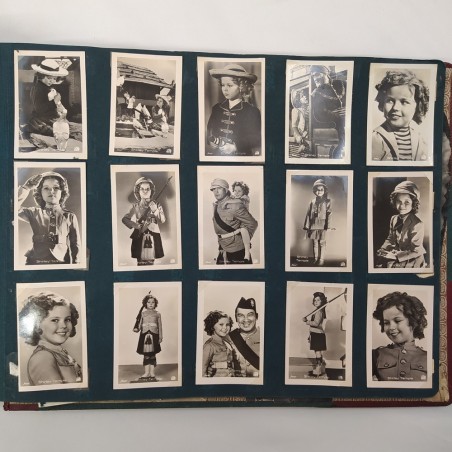 Raccolta oltre 500 tra foto e cartoline Shirley Temple + libretto The story of..