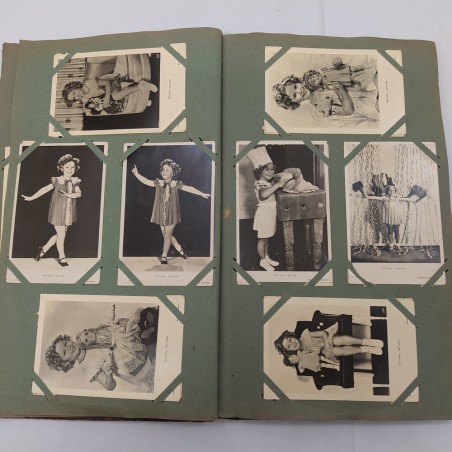 Raccolta oltre 500 tra foto e cartoline Shirley Temple + libretto The story of..
