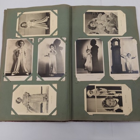 Raccolta oltre 500 tra foto e cartoline Shirley Temple + libretto The story of..