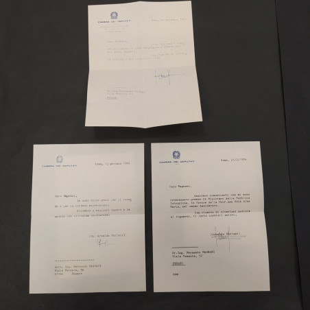 3 lettere e biglietto da visita con firma Arnaldo Forlani e Gaetano Amendola
