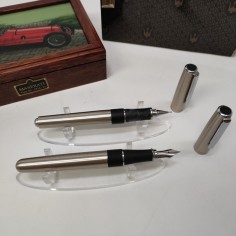 Cofanetto Maserati con penna stilografica e portamina Tombow nuove 2