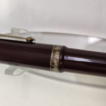 Penna stilografica Pineider fusto resina rosso bordeaux pennino bicolore nuova