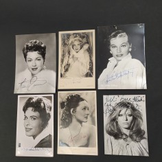 Lotto di 17 foto di cui 13 con autografo attrici anni 60/70 2